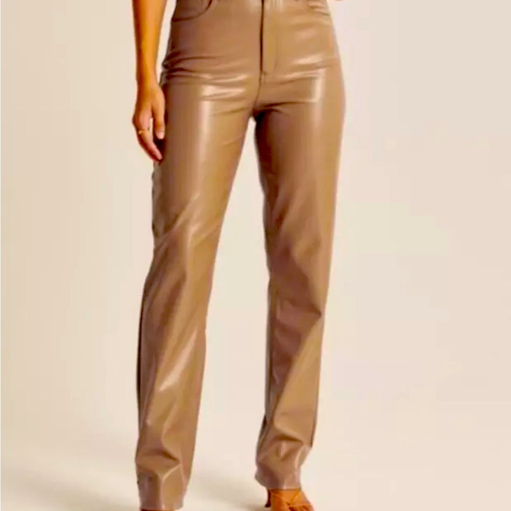 Abercrombie Curve Love The 90s Straight Ultra High Rise Vegan Leather sz 28/ 6L
